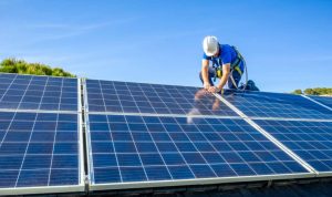 Installation et mise en production des panneaux solaires photovoltaïques à Crecy-la-Chapelle